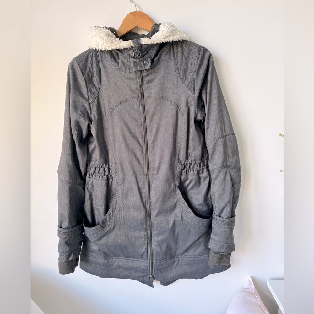 Lululemon fall coat with cream detail on the hood